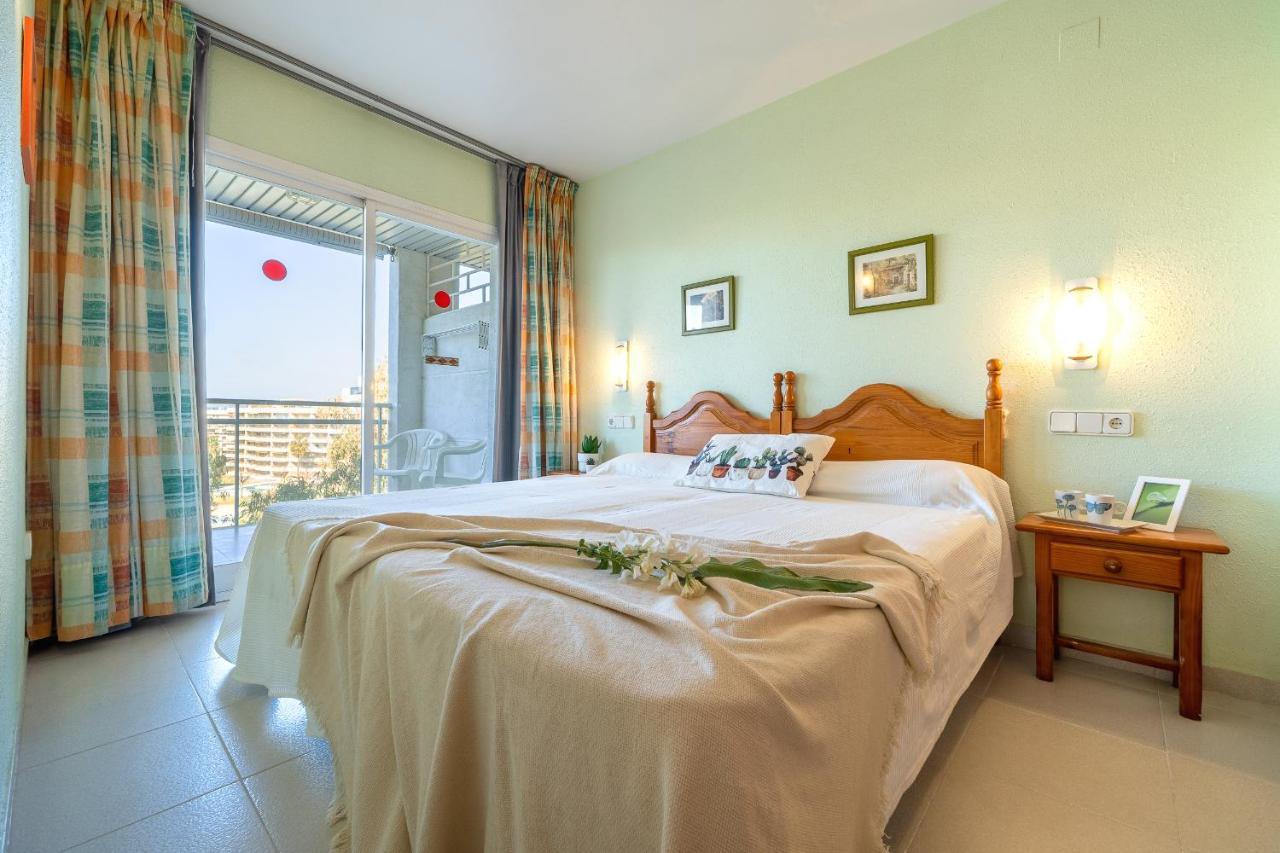Royal Apartments Salou Esterno foto
